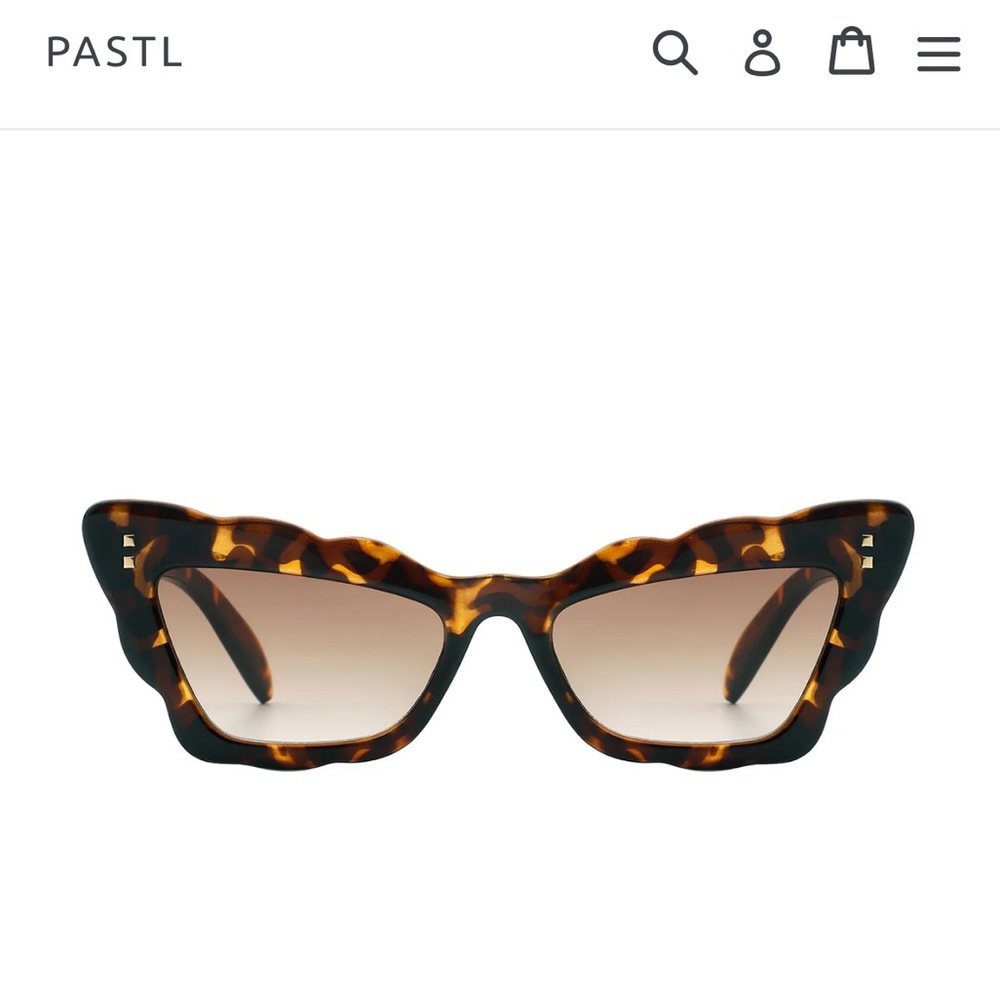 Pastl Tortoise Shell Sunglasses with Scalloped Edges